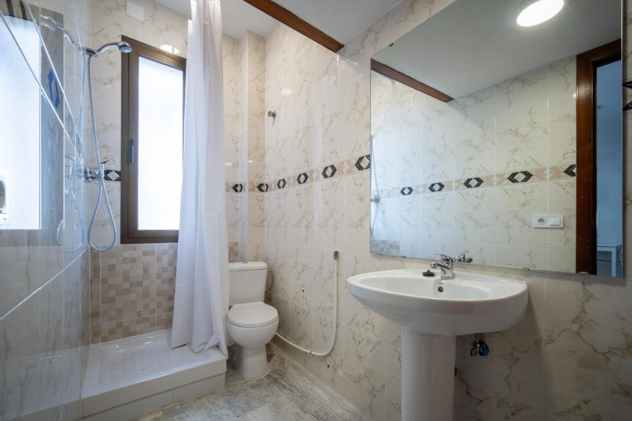 Conjunto De Apartamentos Antiguo Palacio Hotel Paris Huelva Eksteriør billede