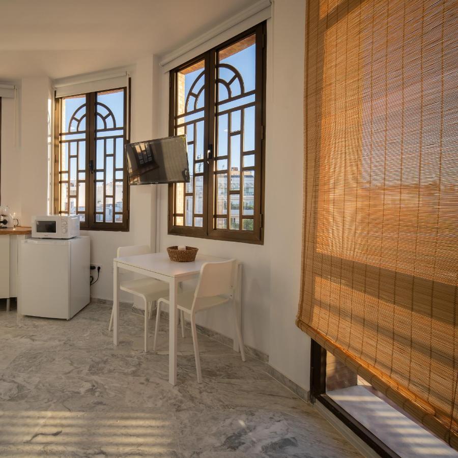 Conjunto De Apartamentos Antiguo Palacio Hotel Paris Huelva Eksteriør billede